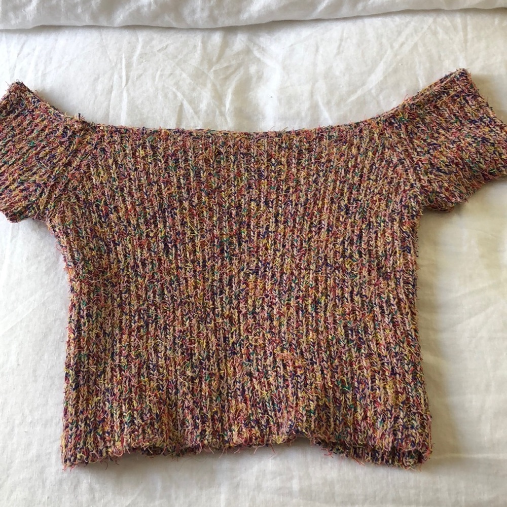 Crop top - Picture 2 of 4
